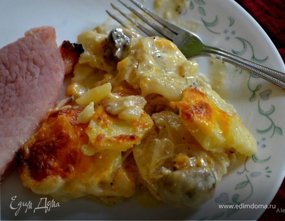 Картофельная запеканка с грибами и сыром