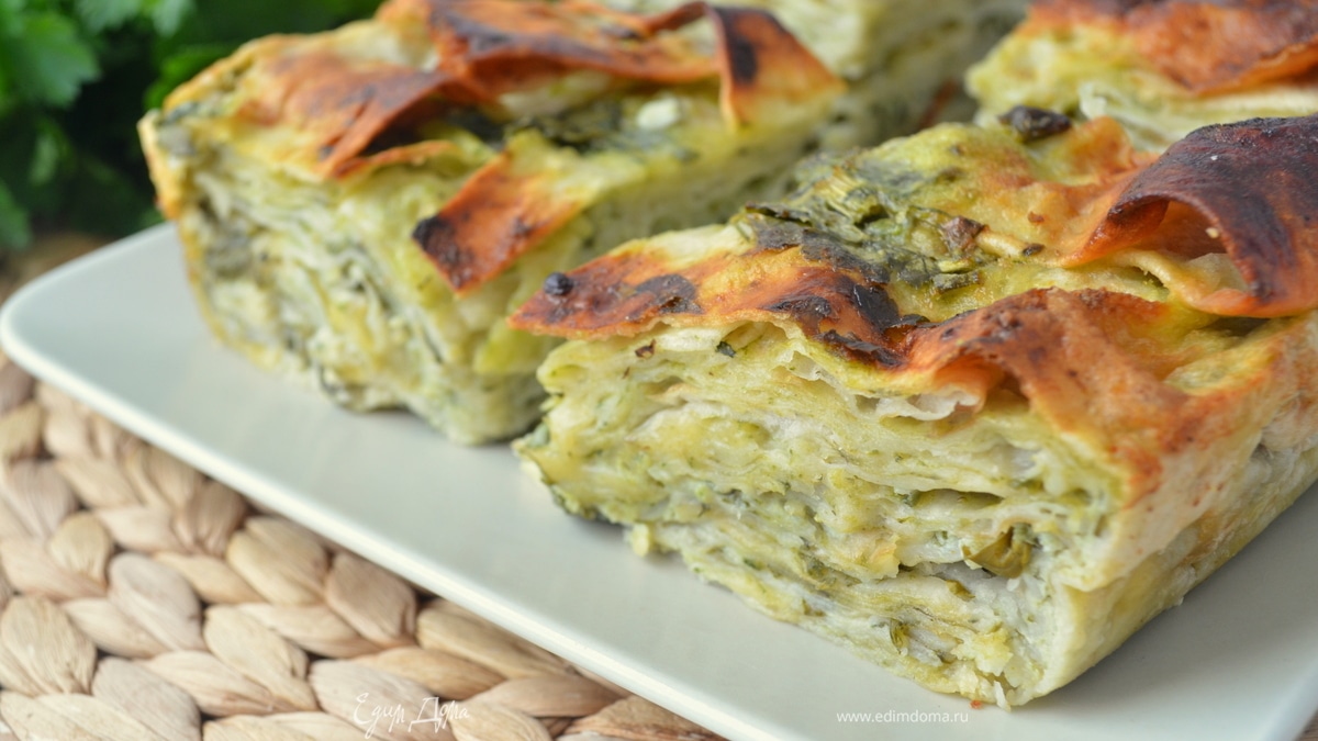 Быстрая ачма из лаваша с молодым шпинатом и свежей зеленью