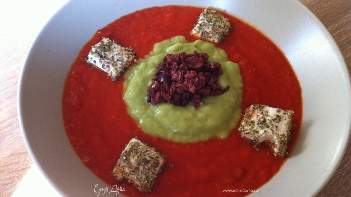 Греческий холодный суп-пюре с маслинами