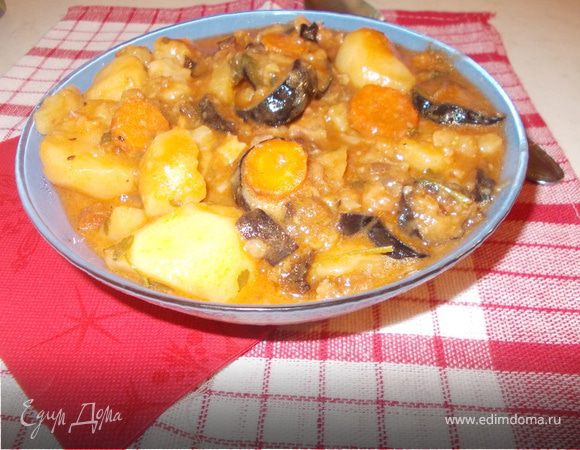 Густой суп с баклажанами и картофелем Густой суп с баклажанами и картофелем