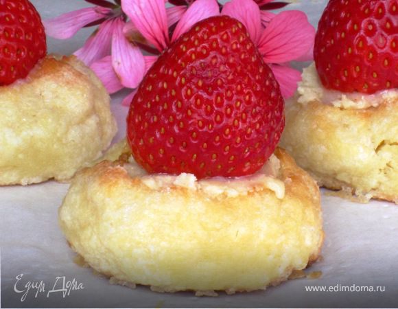 Творожное печенье с клубникой Творожное печенье с клубникой