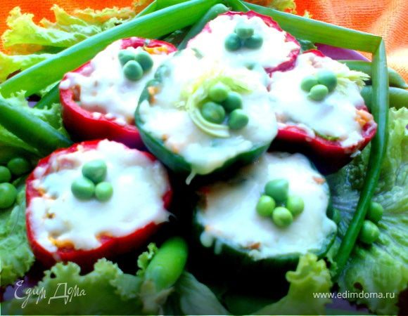 Быстрые перцы с начинкой в микроволновке Быстрые перцы с начинкой в микроволновке