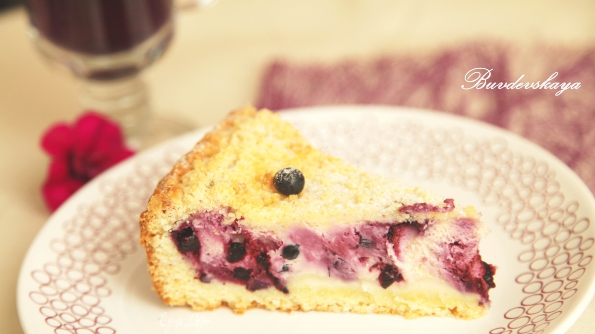 Чернично-творожный десерт со штрейзелем