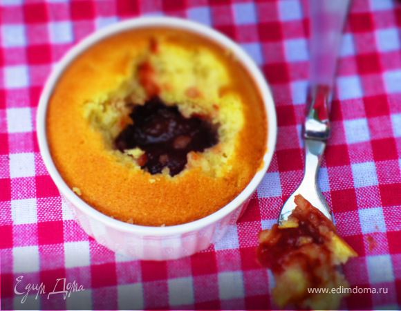 Маффины с клубничным вареньем Маффины с клубничным вареньем