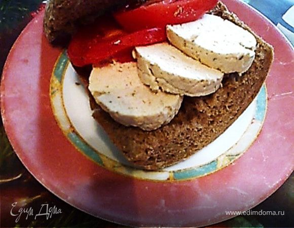 Бутерброд с индюшиной колбасой