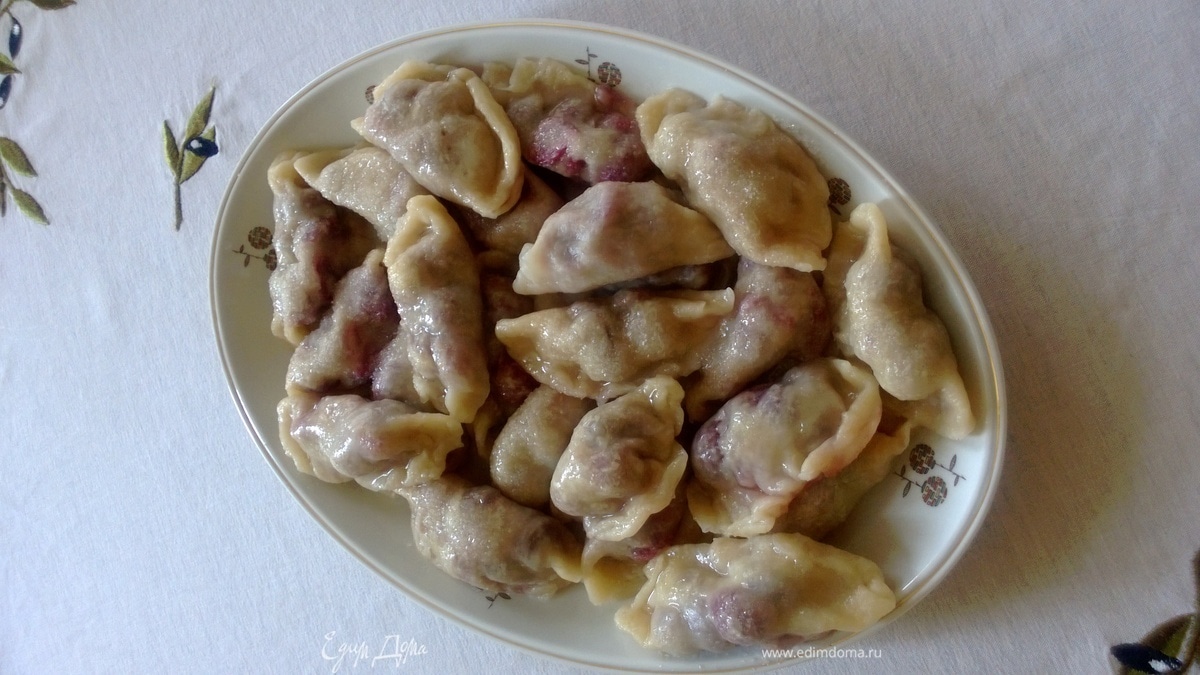 Вареники с вишней