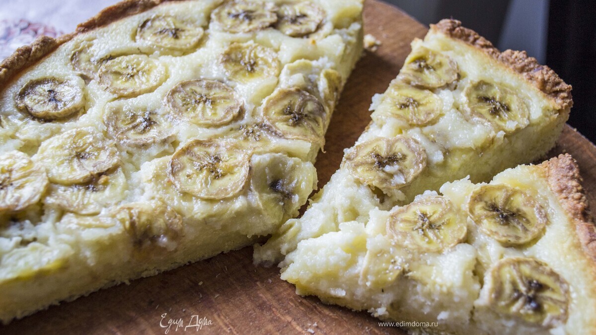 Пирог с бананами и кокосовым кремом
