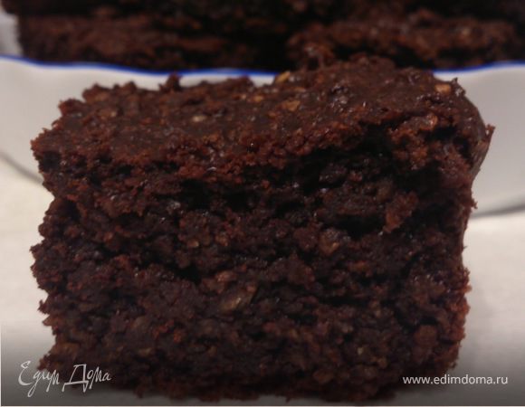 Простой шоколадно-овсяный пирог Простой шоколадно-овсяный пирог