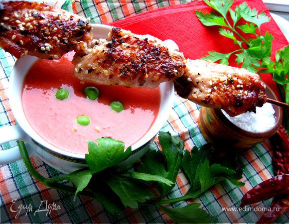 Шашлычки из крылышек и томатный соус