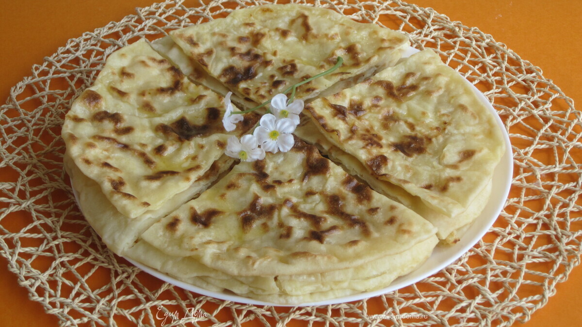 Хычины с картофелем и сыром