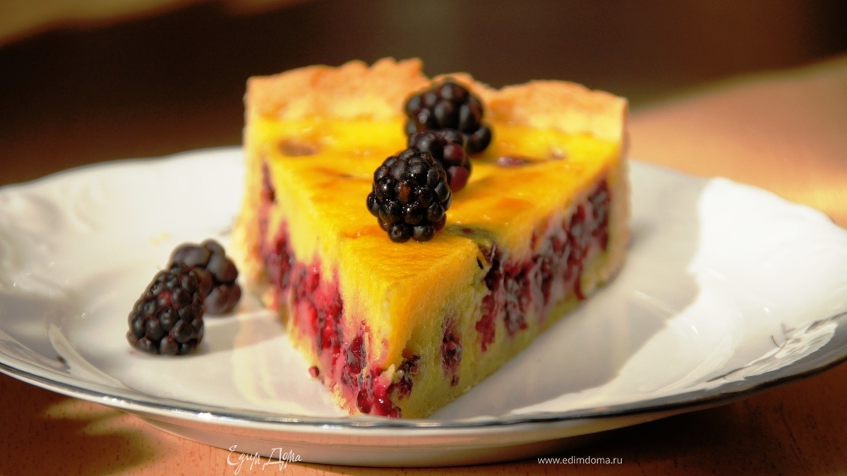 Пирог с ежевикой и маскарпоне