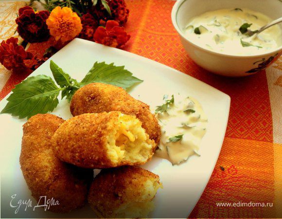 Картофельные пирожки с сыром Картофельные пирожки с сыром