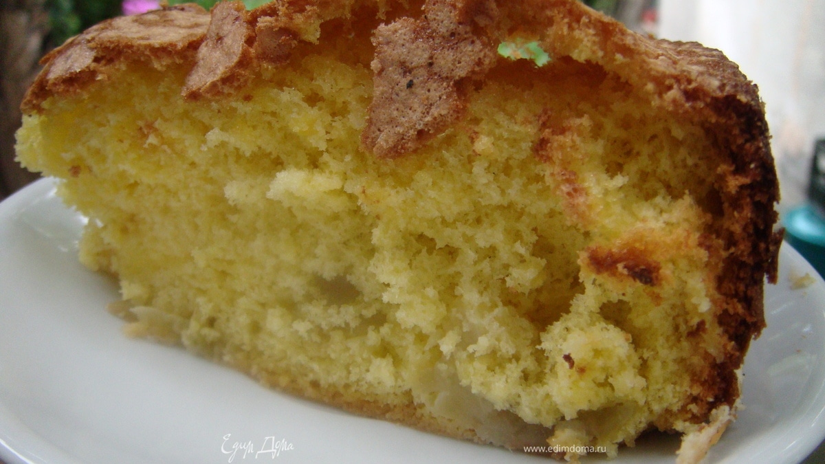 Шарлотка из яблок