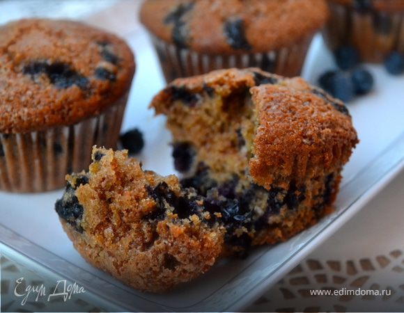 Маффины "Здоровье" с цельнозерновой мукой и черникой Маффины "Здоровье" с цельнозерновой мукой и черникой