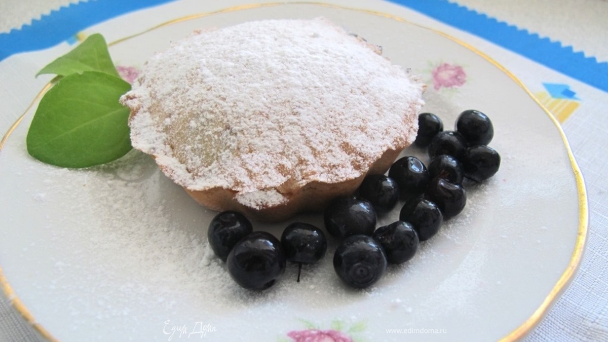 Закрытые корзиночки с черникой