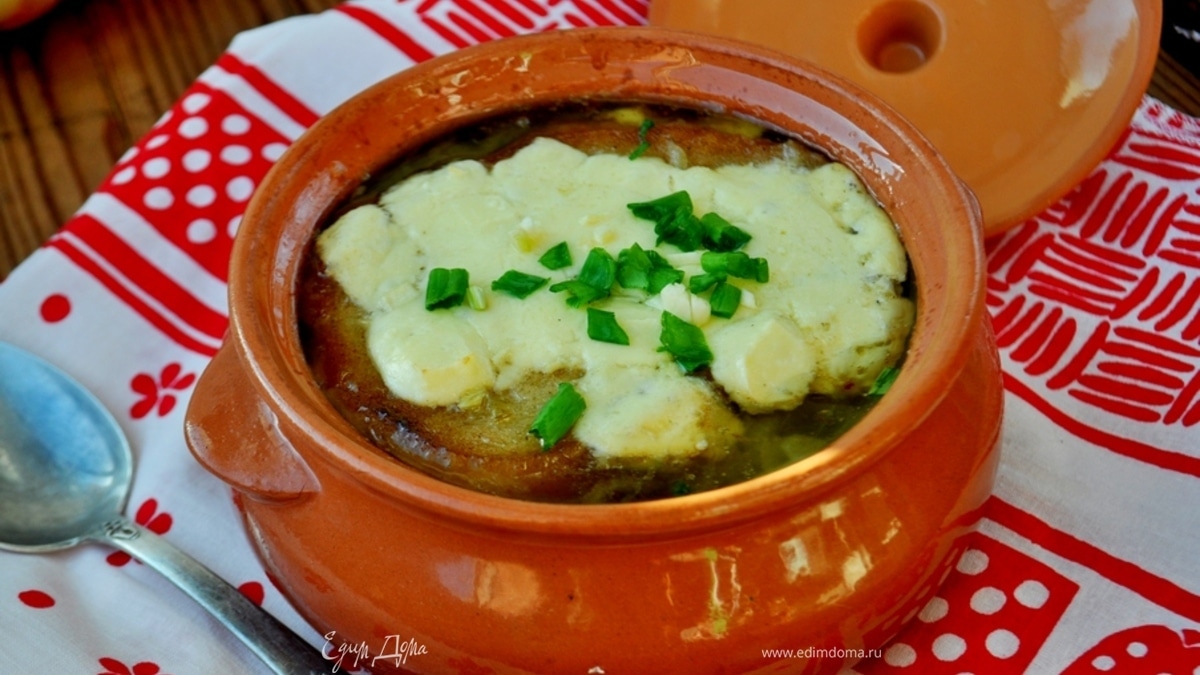 Луковый суп по-болгарски