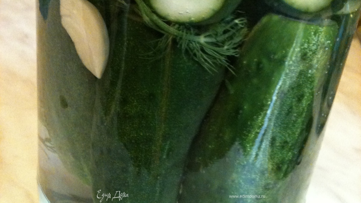 Огурчики малосольные на минеральной воде
