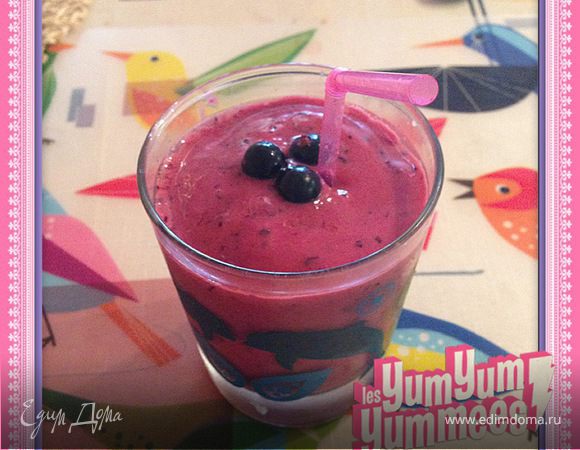 Воскресный ягодный смузи 