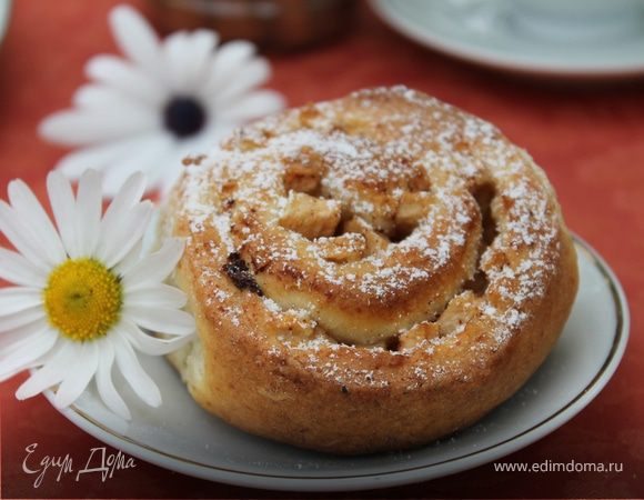 "Улитки творожные" с яблоками и корицей "Улитки творожные" с яблоками и корицей