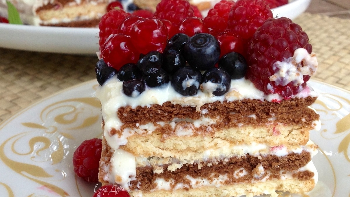 Торт " Ягодное изобилие" (без выпечки)