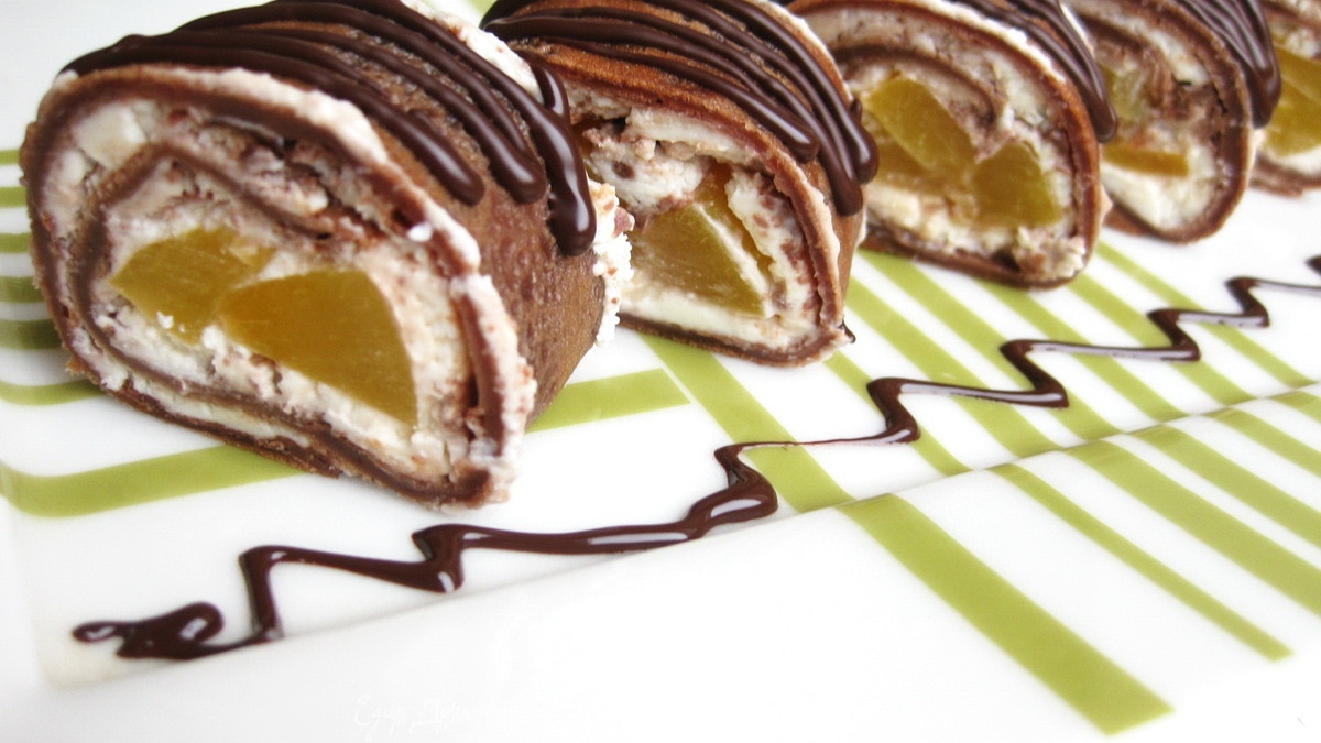 Шоколадные роллы с персиком ("Неделя японской кухни")