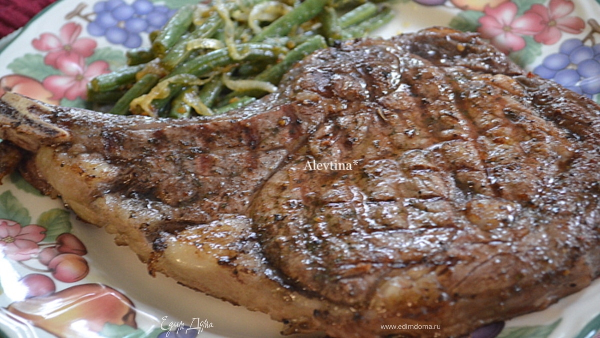Стейк с корицей и чили перцем