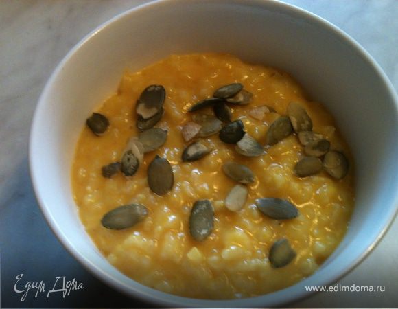 "Солнечная" каша (рисовая каша с тыквой)