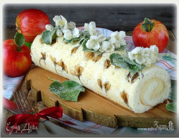 Бисквитный рулет с яблочным парфе Бисквитный рулет с яблочным парфе