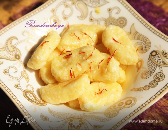 Ленивые вареники с шафраном и лимонной цедрой
