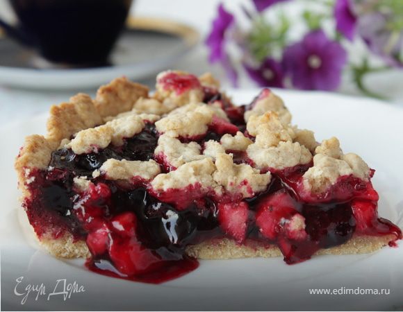 Пирог с черной смородиной и яблоками Пирог с черной смородиной и яблоками