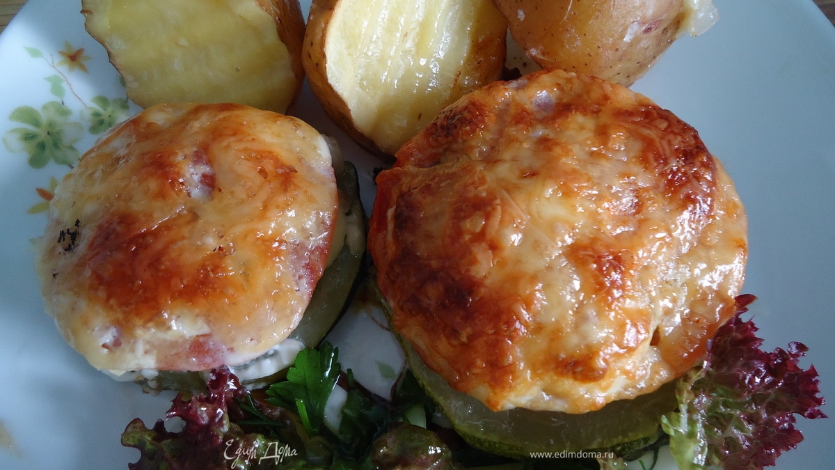 Кабачки, запеченные под шубкой