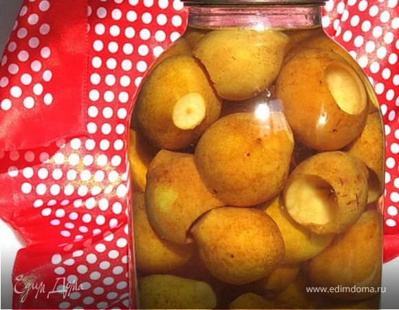 Грушевый компот с корицей