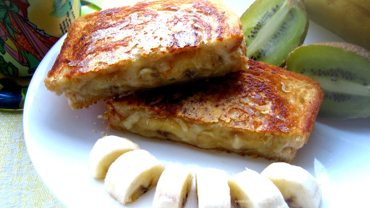 Хрустящий тост с карамельным бананом