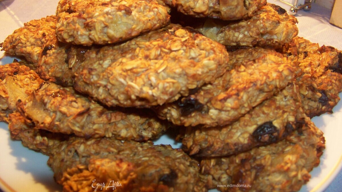 Овсяное печенье с яблоками и ананасами