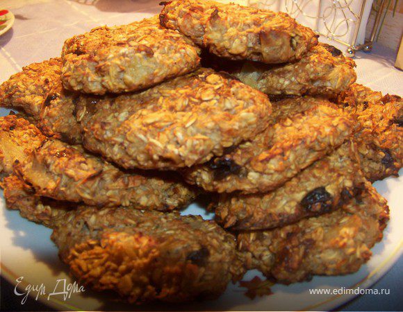 Овсяное печенье с яблоками и ананасами