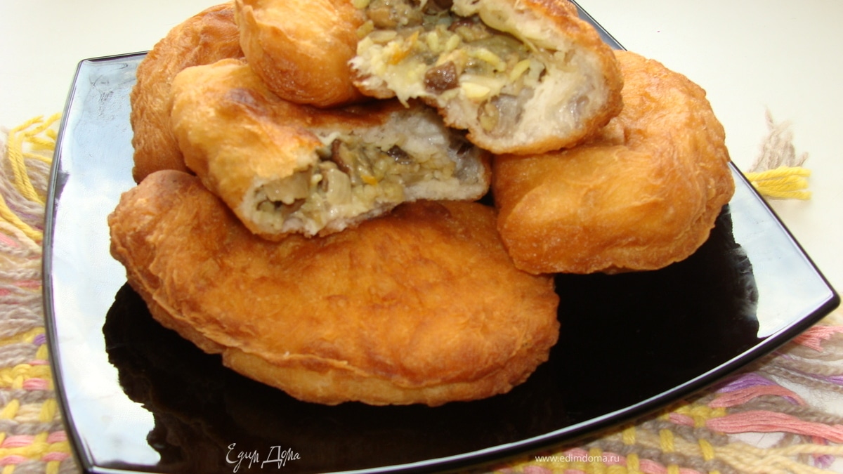 Пирожки с белыми грибочками