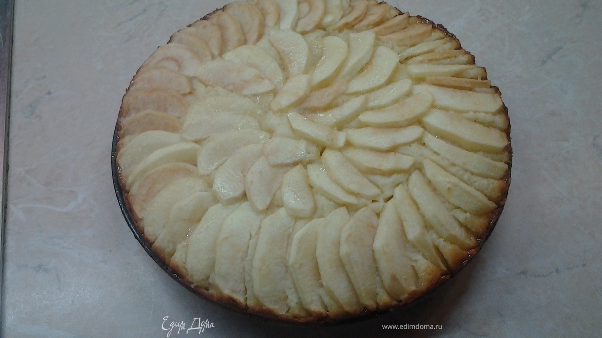 Творожный пирог с яблоками