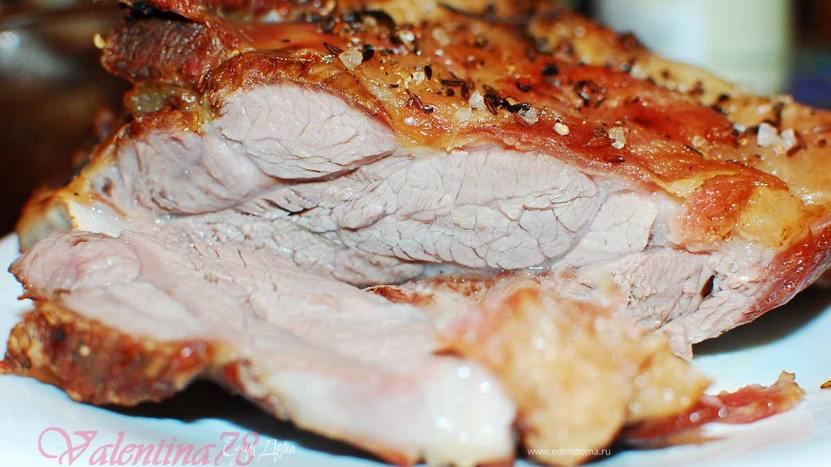 Ароматная баранина на луковой подушке