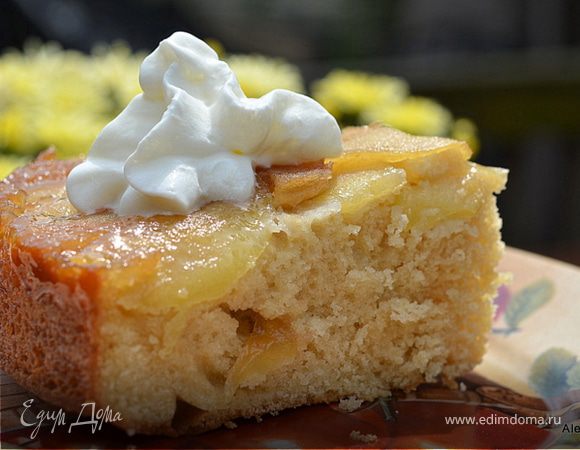 Перевернутый кекс с имбирным яблочным вкусом Перевернутый кекс с имбирным яблочным вкусом