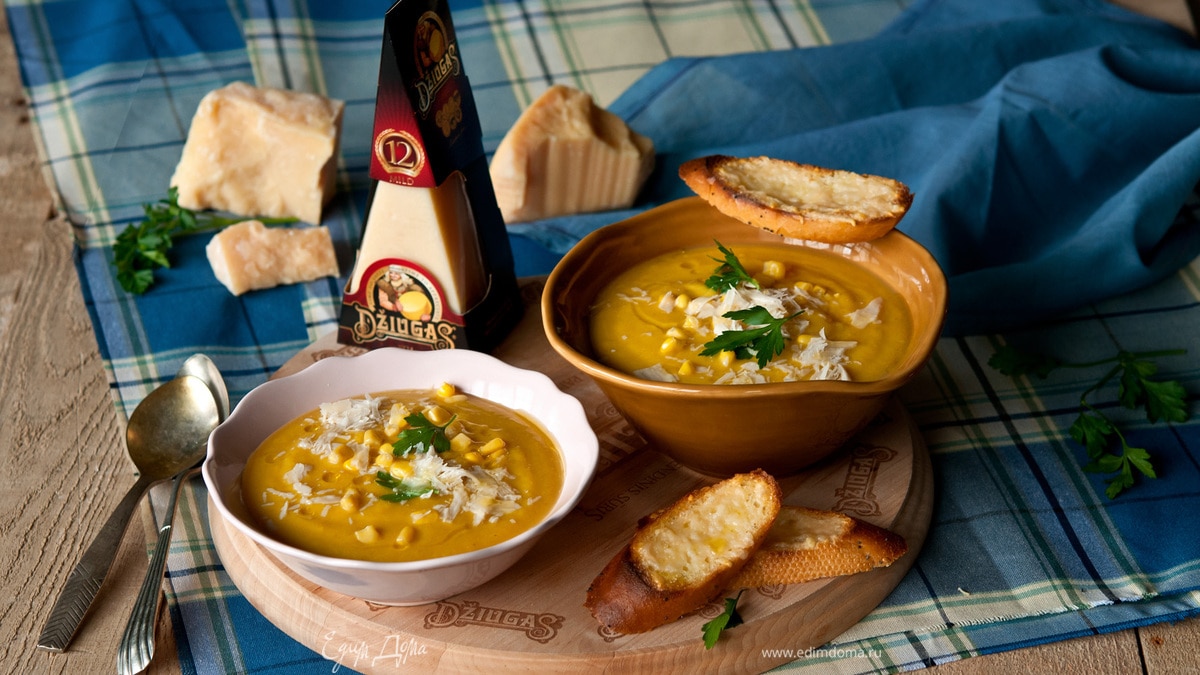Кукурузный суп с чечевицей и сыром