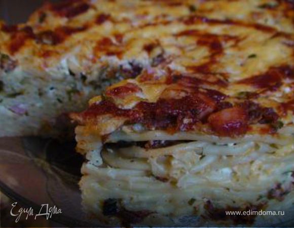 Макаронный торт с сыром, ветчиной и вялеными помидорами Макаронный торт с сыром, ветчиной и вялеными помидорами