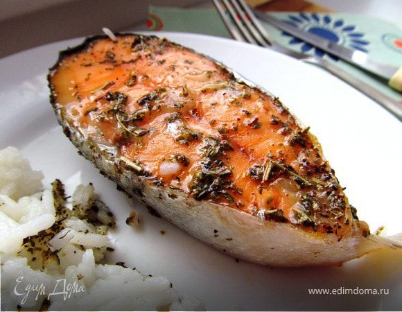 Семга, запеченная в медовой глазури