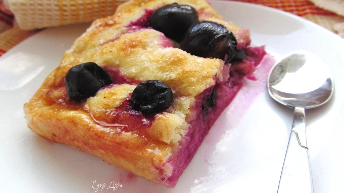 Скьяччата с виноградом изабелла по-этрусски (Schiacciata di uva fragola all'uso etrusco)