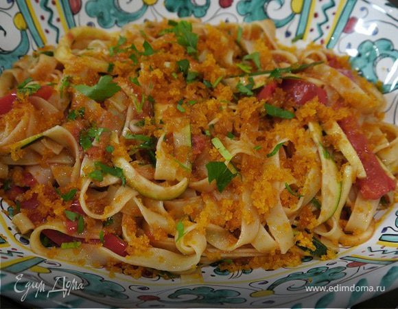 Паста с цукини и ботаргой