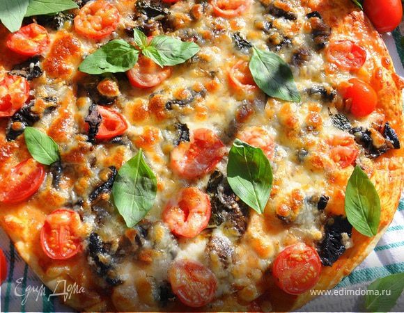 Пицца с грибами и базиликом Пицца с грибами и базиликом