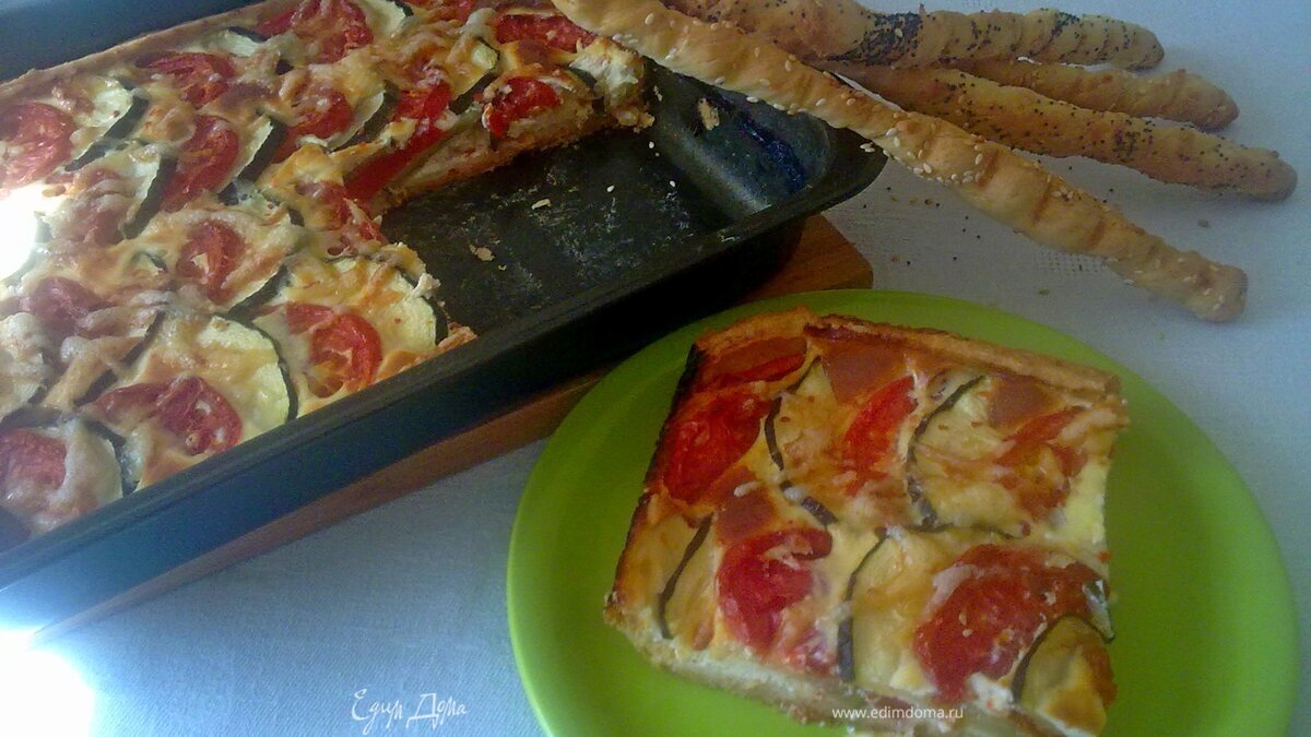 Пирог с помидорами и цукини