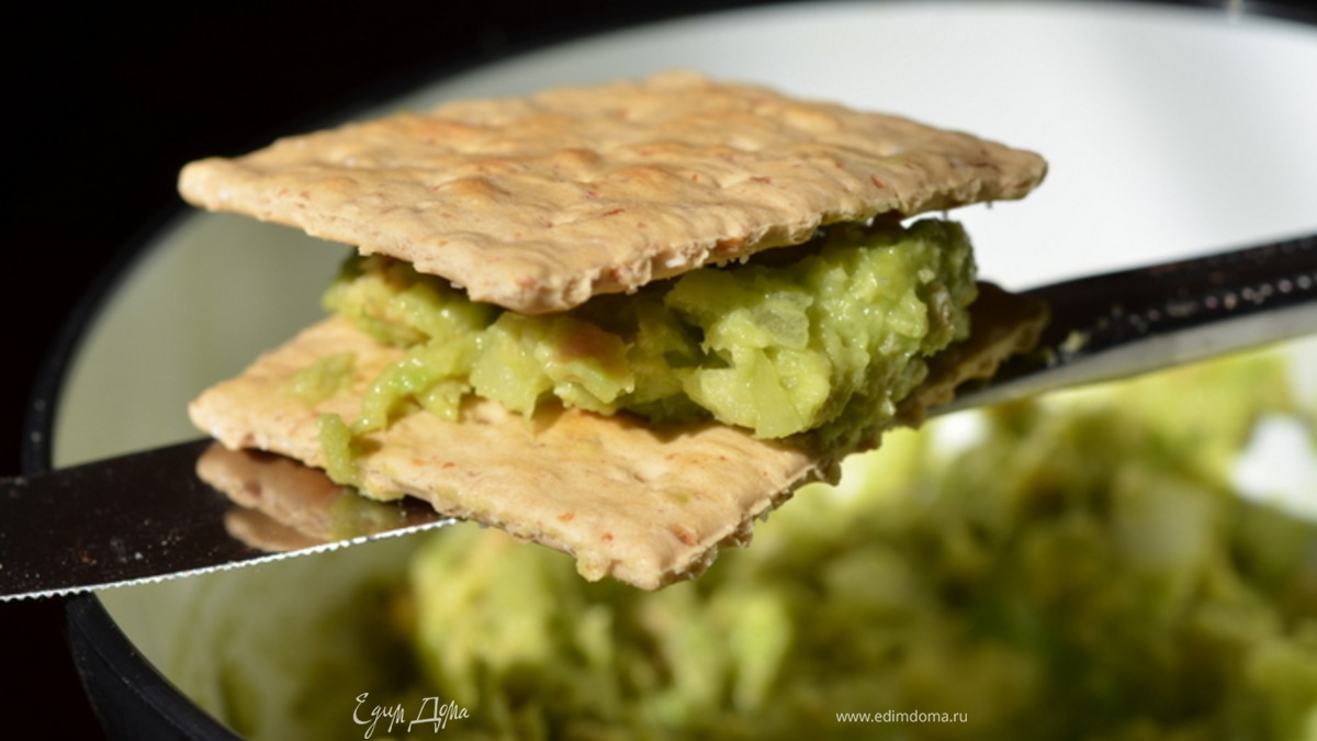 Тунец с авокадо
