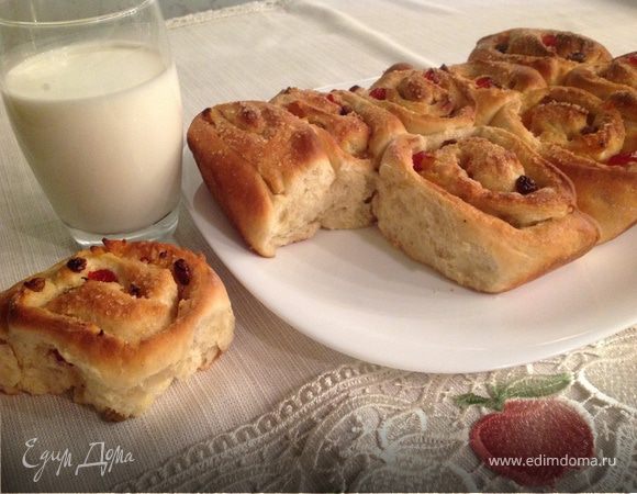 Традиционные булочки с фруктами