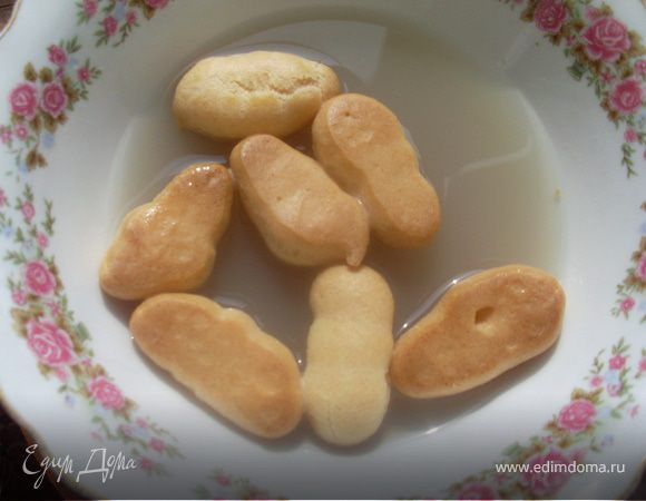 Консоме с профитролями Консоме с профитролями