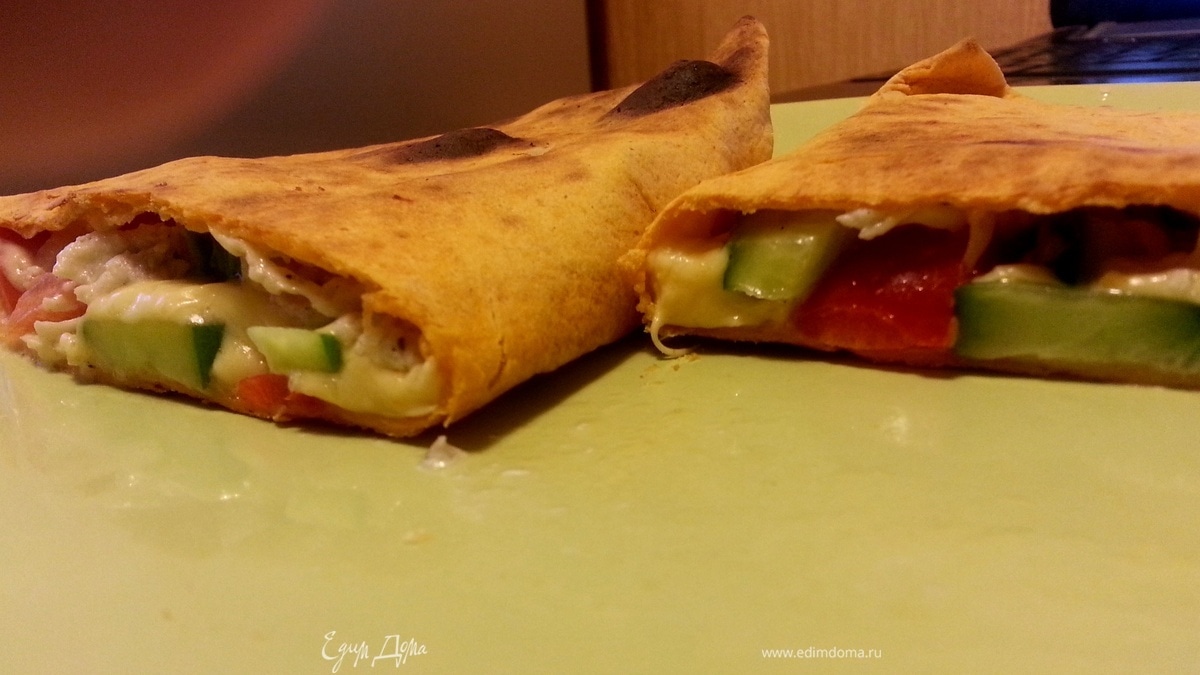 Сырная тортилья с овощами "Микс"